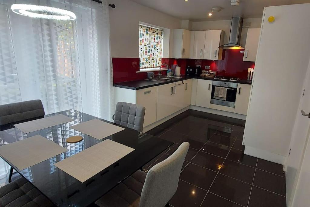 Modern Home Near Etihad, Coop Live Manchester Exterior foto